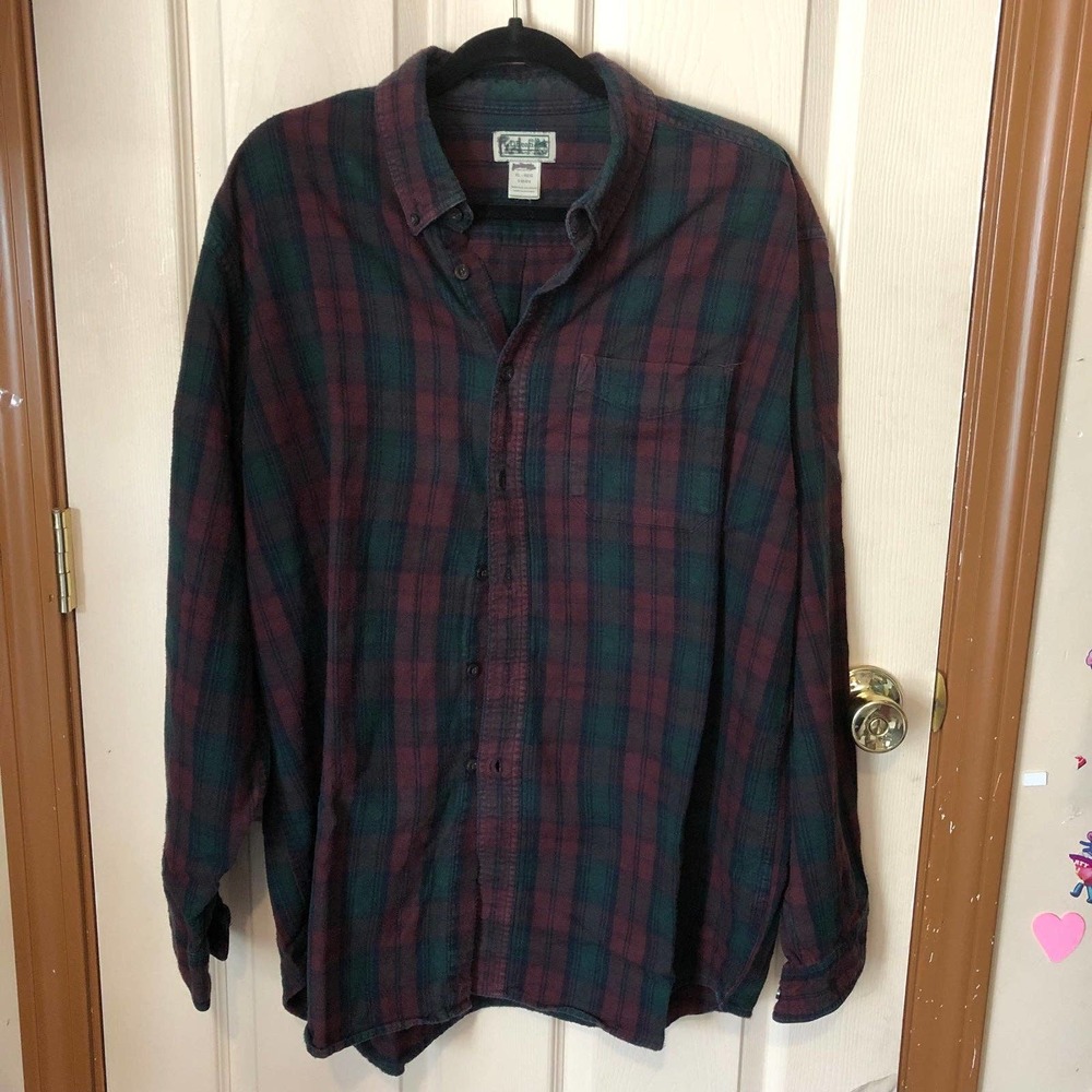 L.L. Bean Men's Plaid Casual Button Down Shirt - Green and Red